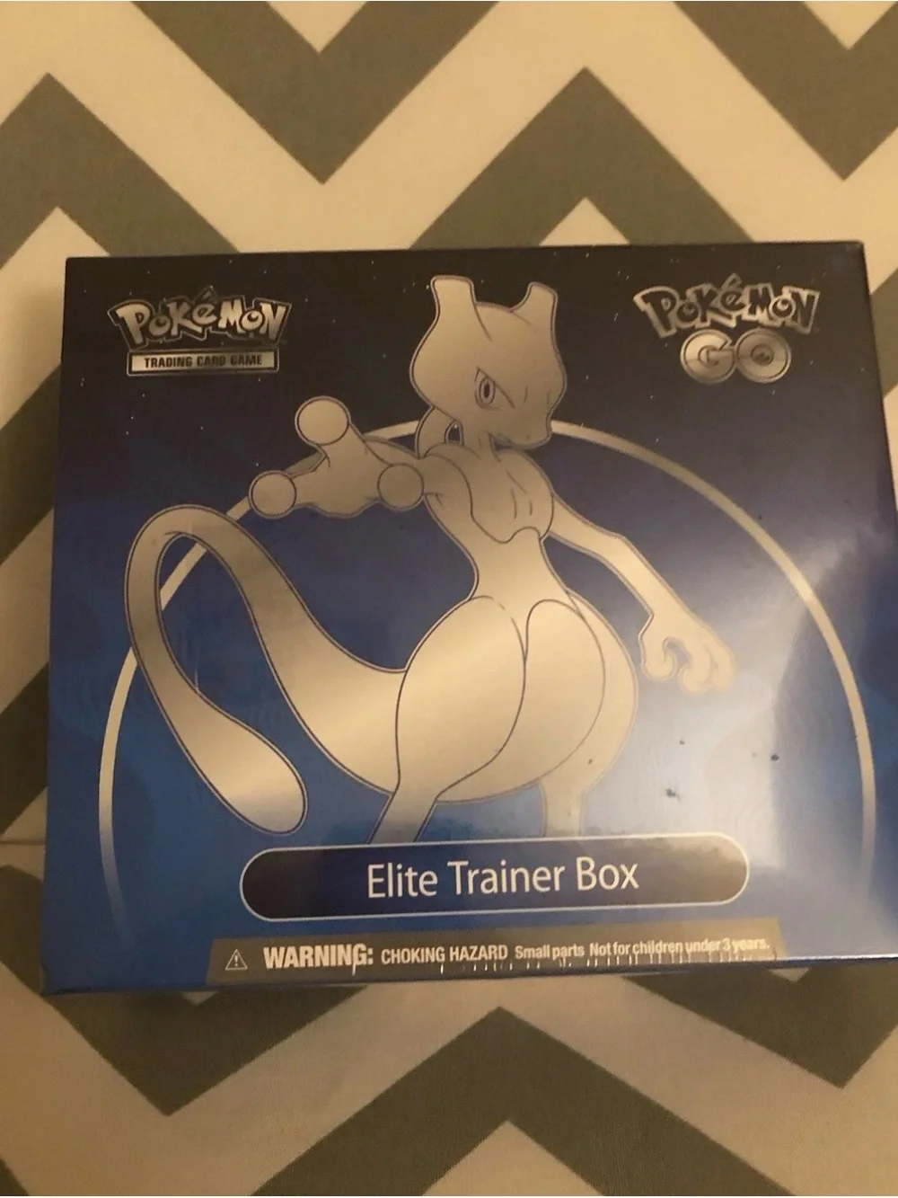 Pokemon Elite Trainer Box – Blue & Silver Mewtwo Artwork